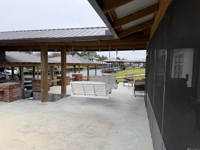 7822 Cutt Pointe Dr, Ventress, LA 70783