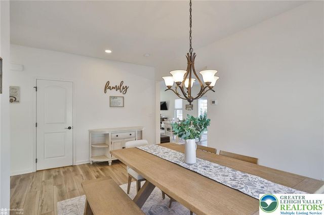 1071 Lisa Lane, Palmer Twp, PA 18045