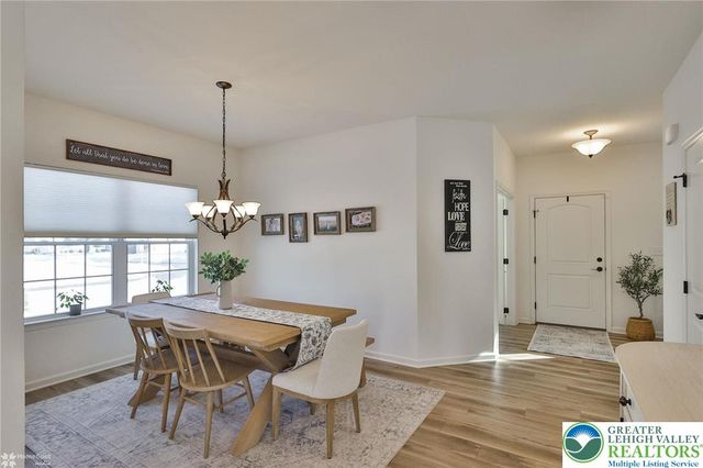 1071 Lisa Lane, Palmer Twp, PA 18045