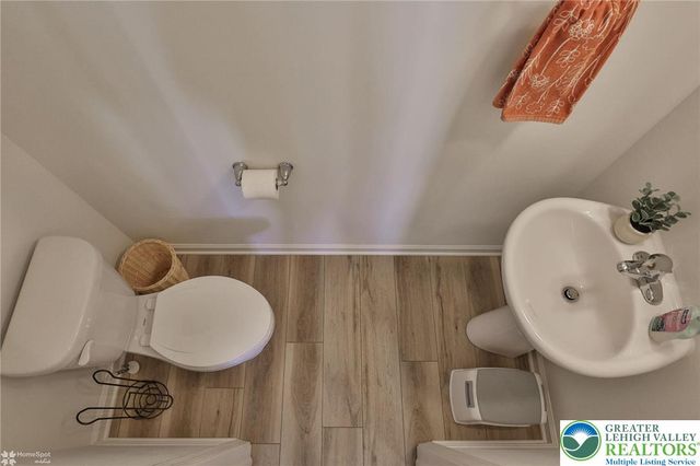 1071 Lisa Lane, Palmer Twp, PA 18045