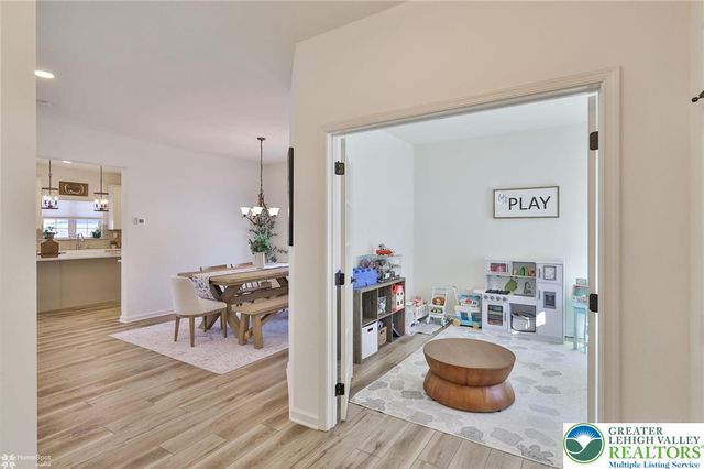 1071 Lisa Lane, Palmer Twp, PA 18045