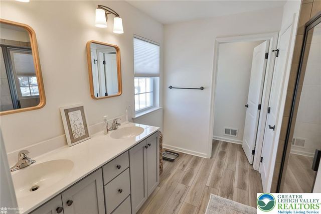 1071 Lisa Lane, Palmer Twp, PA 18045