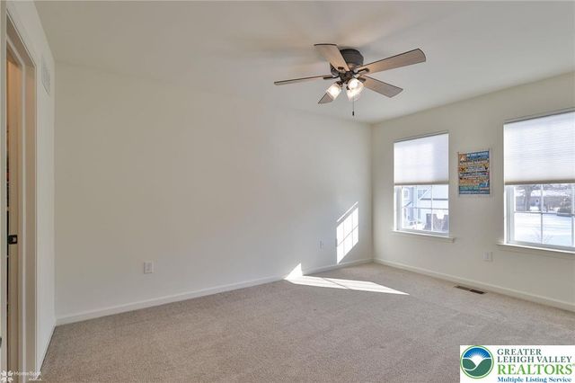 1071 Lisa Lane, Palmer Twp, PA 18045