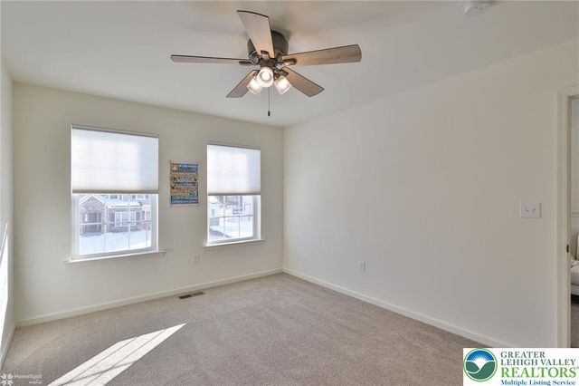 1071 Lisa Lane, Palmer Twp, PA 18045