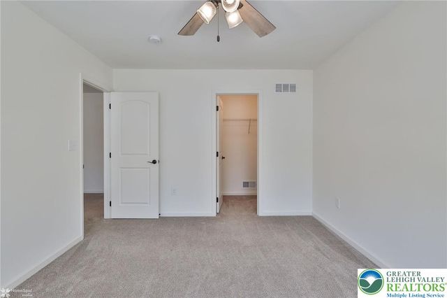 1071 Lisa Lane, Palmer Twp, PA 18045