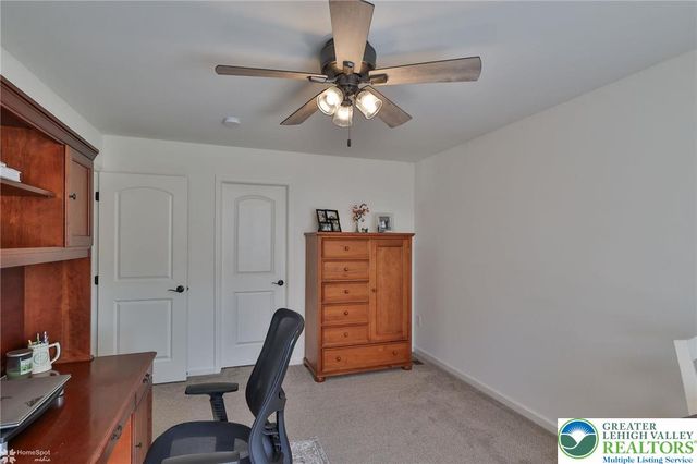 1071 Lisa Lane, Palmer Twp, PA 18045