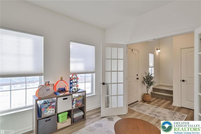 1071 Lisa Lane, Palmer Twp, PA 18045