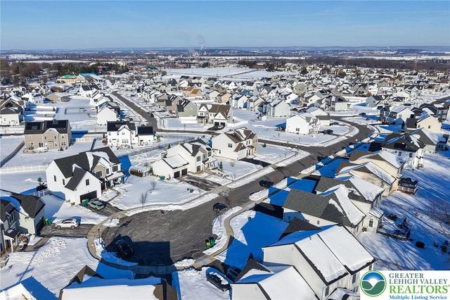 1071 Lisa Lane, Palmer Twp, PA 18045