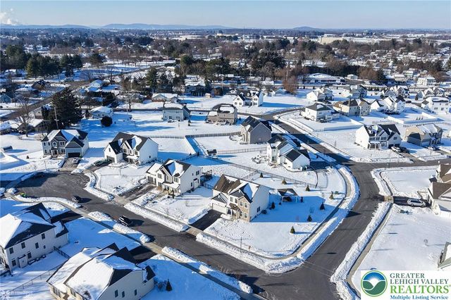 1071 Lisa Lane, Palmer Twp, PA 18045