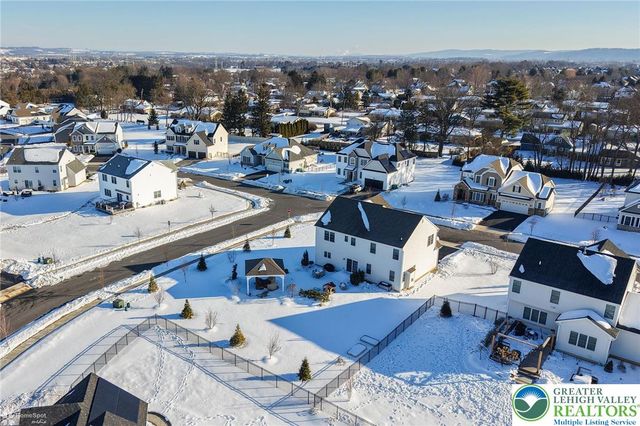 1071 Lisa Lane, Palmer Twp, PA 18045