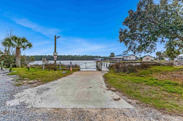 2513 San Juan Grande, Pensacola, FL 32507