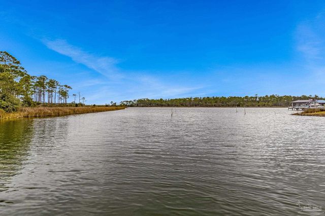 2513 San Juan Grande, Pensacola, FL 32507