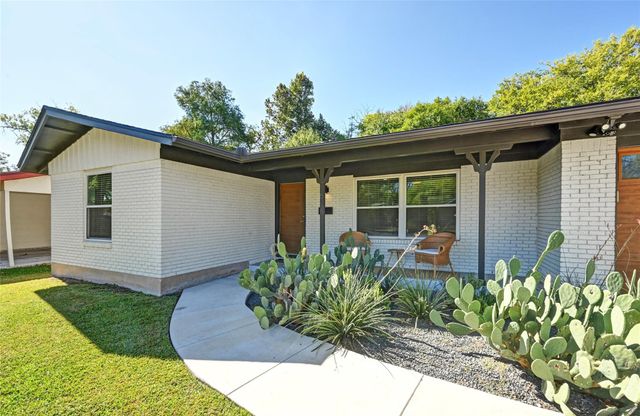 5600 Delwood DR, Austin, TX 78723