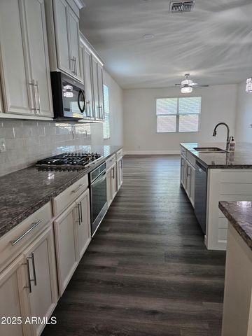 7321 N 123RD Drive, Glendale, AZ 85307