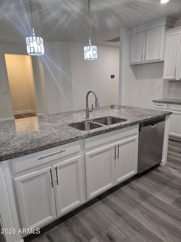 7321 N 123RD Drive, Glendale, AZ 85307