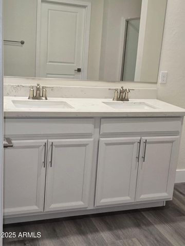 7321 N 123RD Drive, Glendale, AZ 85307