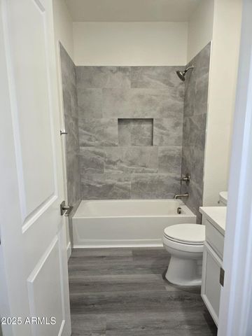 7321 N 123RD Drive, Glendale, AZ 85307