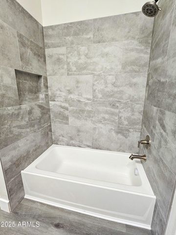 7321 N 123RD Drive, Glendale, AZ 85307