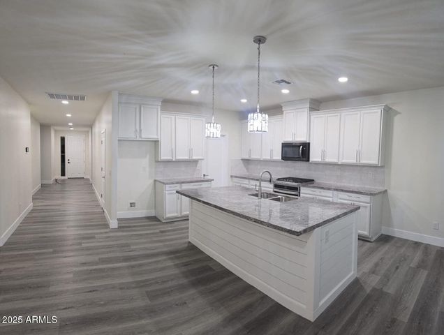 7321 N 123RD Drive, Glendale, AZ 85307