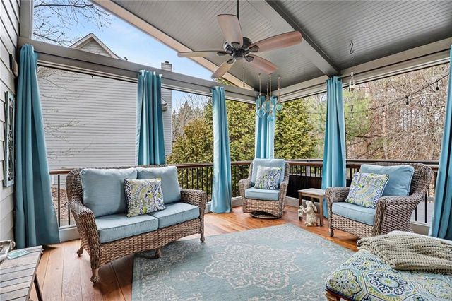 5995 Lake Windsor Parkway, Buford, GA 30518