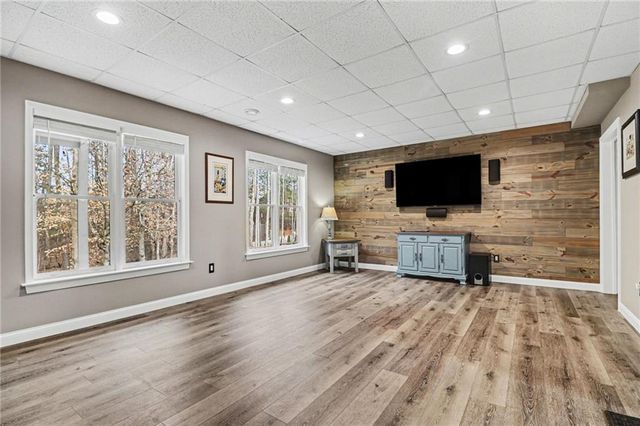 5995 Lake Windsor Parkway, Buford, GA 30518