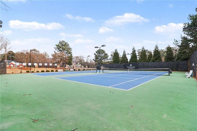 5995 Lake Windsor Parkway, Buford, GA 30518