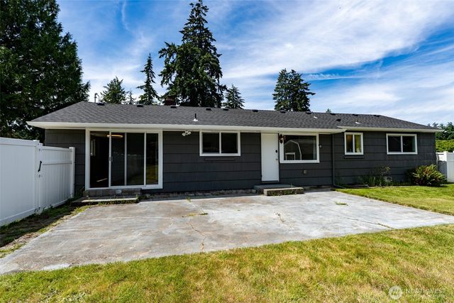 3 Fir Glen Drive SW, Lakewood, WA 98498