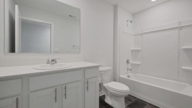 858 Sunny Vale Drive, Delaware, OH 43015