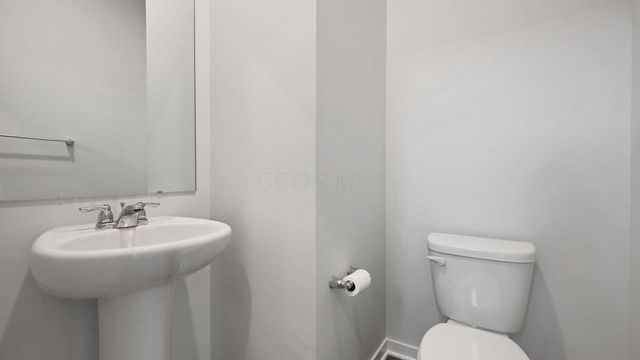 858 Sunny Vale Drive, Delaware, OH 43015