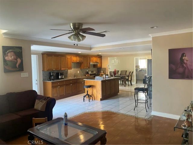 2030 W Dogwood, Anaheim, CA 92801