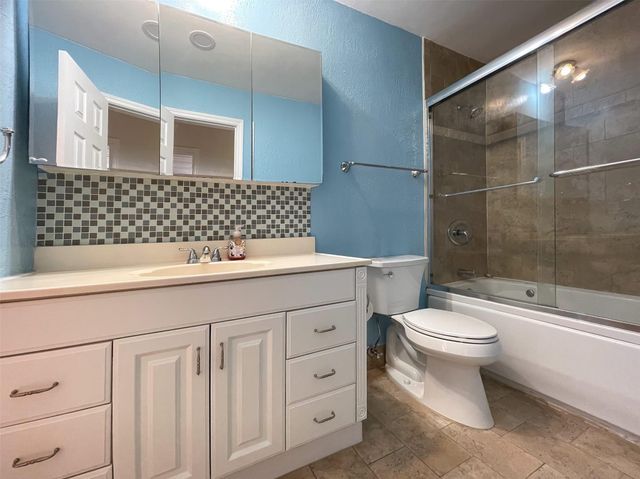 7420 SW 16th Street, Plantation, FL 33317