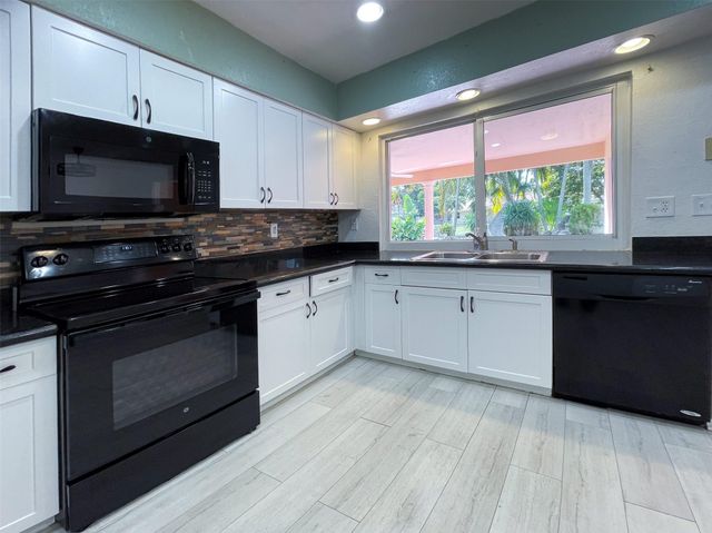 7420 SW 16th Street, Plantation, FL 33317