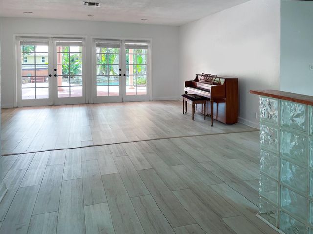 7420 SW 16th Street, Plantation, FL 33317