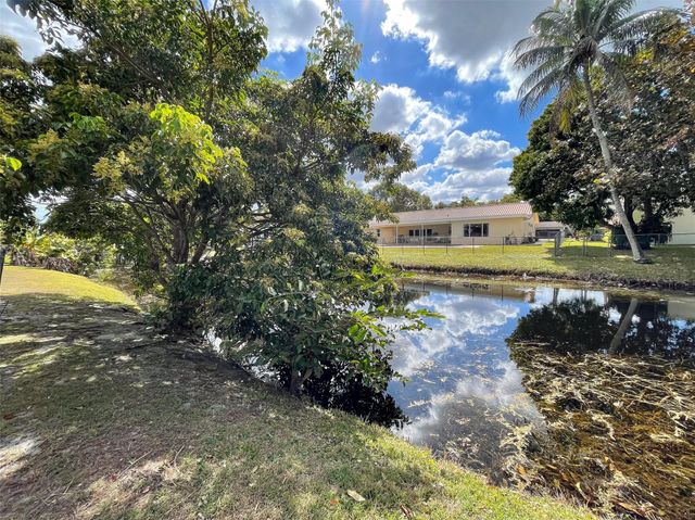 7420 SW 16th Street, Plantation, FL 33317