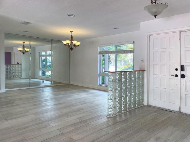 7420 SW 16th Street, Plantation, FL 33317