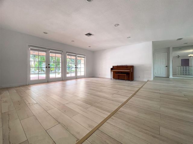 7420 SW 16th Street, Plantation, FL 33317