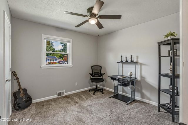 7003 Monty Ln, Louisville, KY 40291