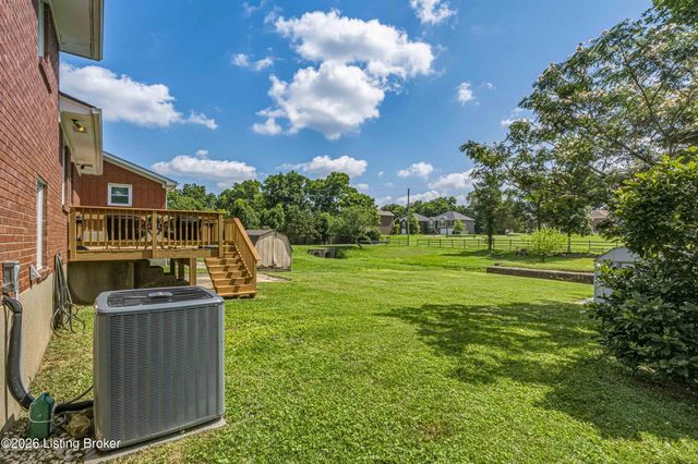 7003 Monty Ln, Louisville, KY 40291