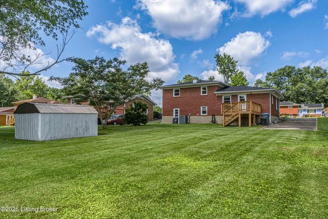 7003 Monty Ln, Louisville, KY 40291