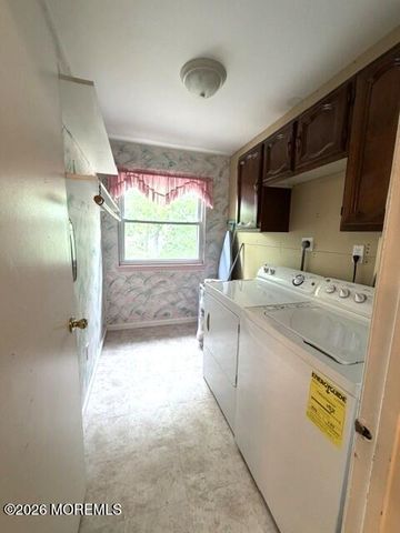 41 Mizzen Drive, Barnegat, NJ 08005
