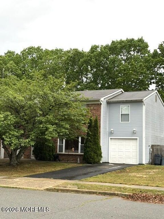 41 Mizzen Drive, Barnegat, NJ 08005
