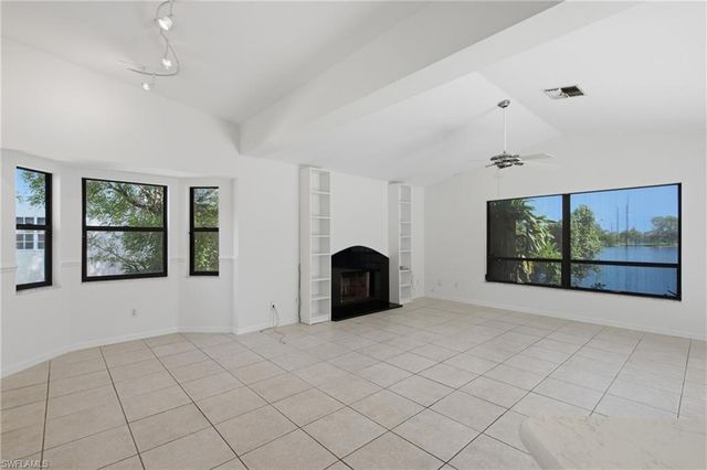6040 Lake Grasmere WAY, Fort Myers, FL 33908