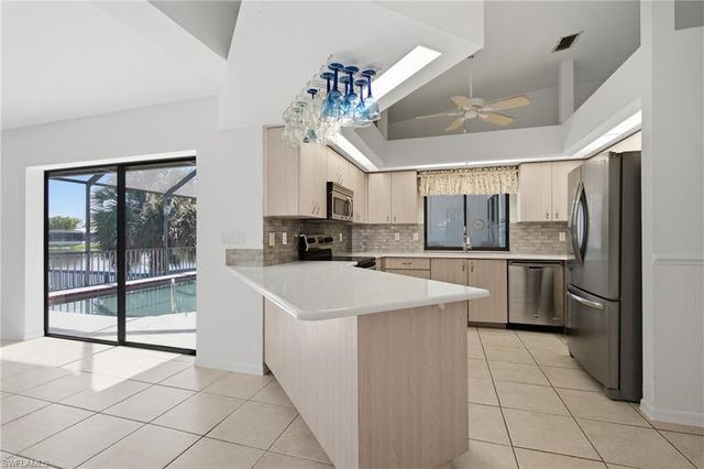 6040 Lake Grasmere WAY, Fort Myers, FL 33908