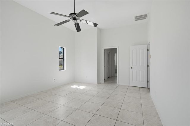 6040 Lake Grasmere WAY, Fort Myers, FL 33908