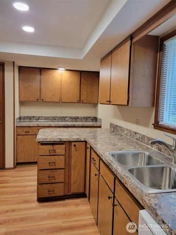 6618 SW Littlerock Road, Tumwater, WA 98512