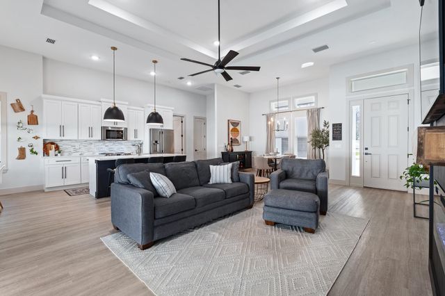 22 Zonal Geranium Trl, Palm Coast, FL 32164