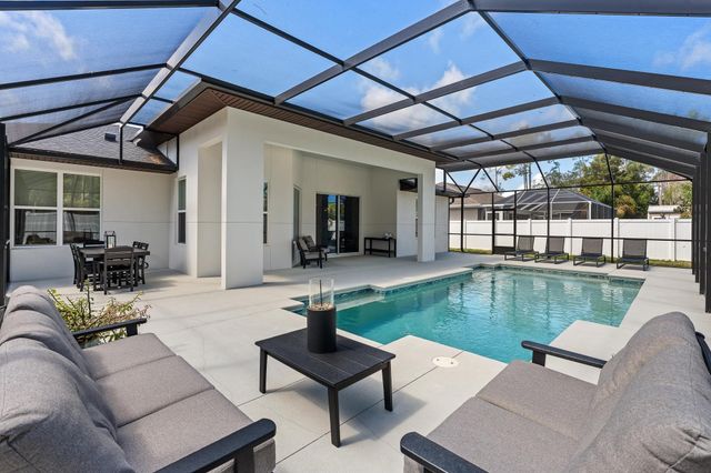 22 Zonal Geranium Trl, Palm Coast, FL 32164