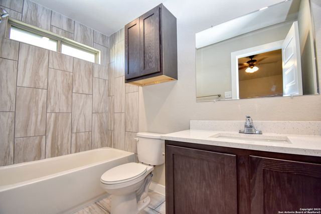 8406 Via Verona Unit 103, San Antonio, TX 78227