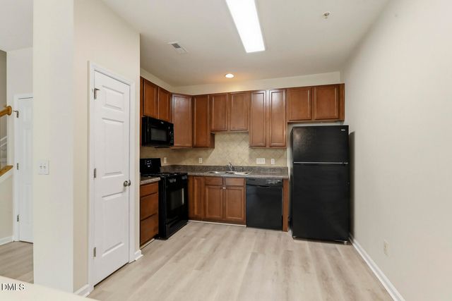 11100 Gwynn Oaks Drive 103, Raleigh, NC 27614
