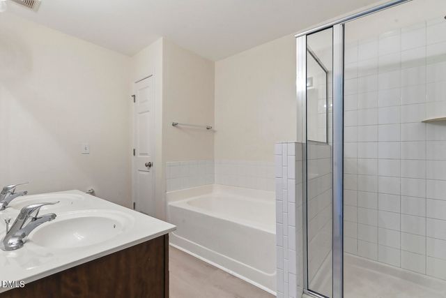11100 Gwynn Oaks Drive 103, Raleigh, NC 27614